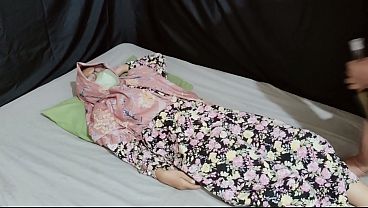 Istri teman minta di pijat berujung ngentot karna sudah tidak tahan menahan nafsu birahi